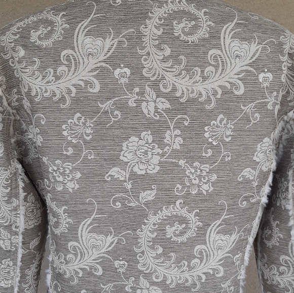 Chico's Women's Jacket Brocade Fuax Fur Fringe - Picture 9 of 15